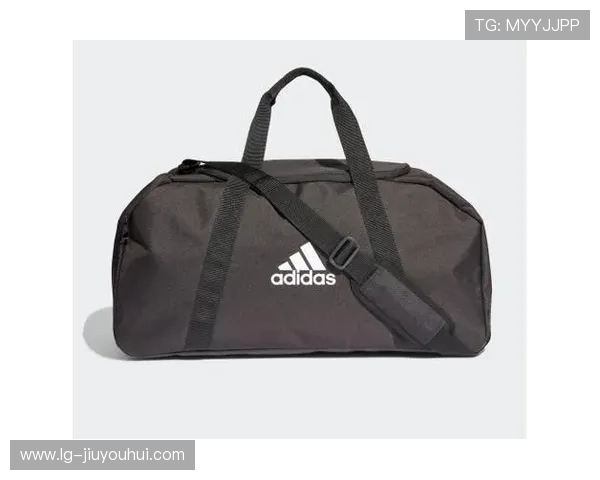 多功能分层设计足球手提包 实现便捷存储与快速取用