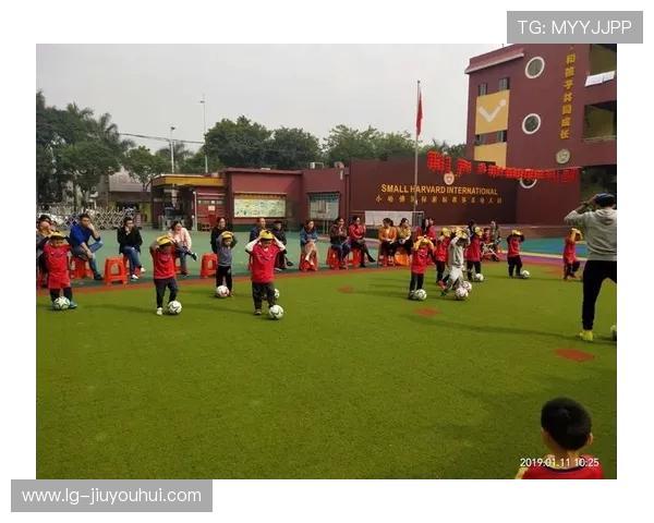 豆包足球班助力青少年健康成长开启快乐运动与团队合作新篇章 豆包足球班助力青少年健康成长开启快乐运动与团队合作新篇章